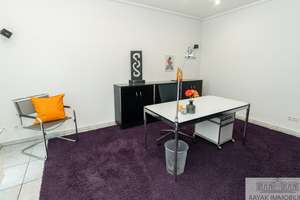 Exklusive Kombination aus luxuriösem Wohnen und repräsentativem Gewerbe in Düsseldorf-Benrath – Die vollständige Adresse der Immobilie erhältst du vom Anbieter., 40597 Benrath, Düsseldorf – Vorschaubild 6
