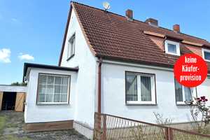HORN IMMOBILIEN ++ Doppelhaushälfte mit Nebengelass in Ducherow, ruhige Lage – Ostvorpommern (Kreis) – Vorschaubild 1