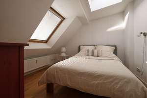 "Vermietete 85 m² Altbauwohnung mit Balkon und ausgebauten 63 m² DG am Preussenpark in Wilmersdorf" – Gieselerstraße 17, 10713 Wilmersdorf, Berlin – Vorschaubild 30