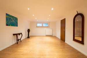 Einziehen & Wohlfühlen - Modernisiertes geräumiges Haus mit Garten & Garage – Dammelsfurther Weg 1, 51503 Rheinisch-Bergischer Kreis – Vorschaubild 25