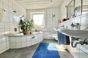 Familienidylle in Ingolstadt-Etting – renovierte Doppelhaushälfte mit Garage – Die vollständige Adresse der Immobilie erhältst du vom Anbieter., 85055 Etting, Ingolstadt – Vorschaubild 15