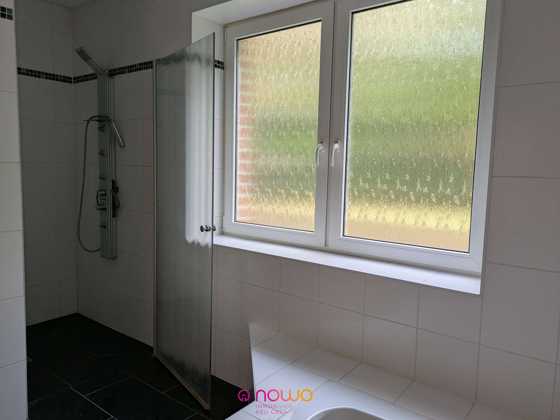 Immobilie in Garbsen - Generationenhaus oder Kapitalanlage, selbst nutzen oder vermieten - entscheiden Sie selbst! - Bild 1