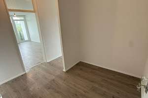 Helle 3-Zimmer-Wohnung mit Balkon und Aufzug in Mönchengladbach-Römerbrunnen – Römerbrunnen 12, 41238 Mülfort, Mönchengladbach – Vorschaubild 2
