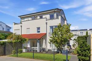 Hochwertiges Einfamilienhaus mit Pool! – Die vollständige Adresse der Immobilie erhältst du vom Anbieter., 50859 Widdersdorf, Köln – Vorschaubild 2