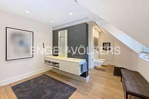 Architektonisches Juwel am Mittelrhein - Exklusive Villa in erster Rheinlage mit Blick aufs Wasser – Die vollständige Adresse der Immobilie erhältst du vom Anbieter., 56068 Altstadt, Koblenz – Vorschaubild 7