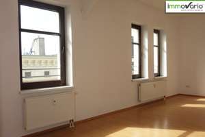 Mitten in der City! 2-Raum Dachgeschosswohnung in bester Innenstadtlage mit Tageslichtbad und Wanne. – Einsteinstraße 1, 39104 Altstadt, Magdeburg – Vorschaubild 9