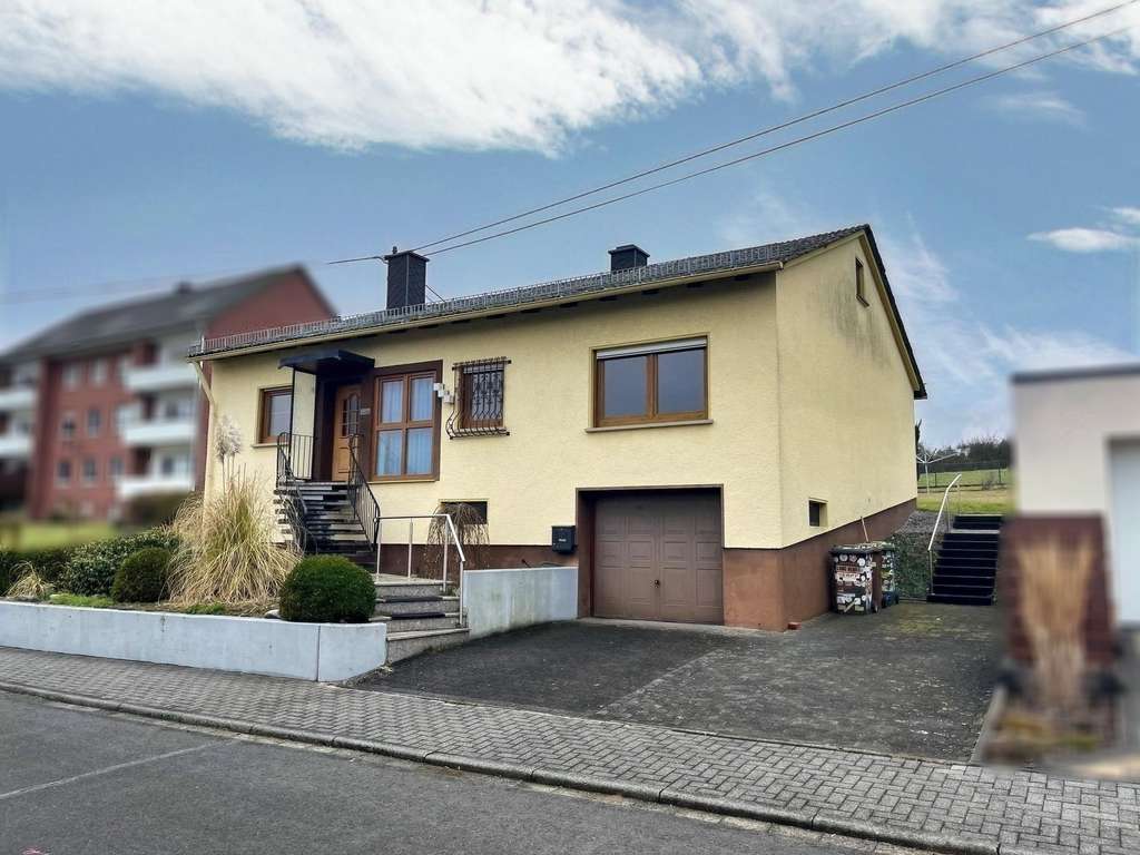 Immobilie in Niederahr - Gepflegter Bungalow in gefragter Ortsrandlage von Niederahr! - Bild 1