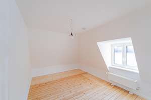 Charmante DG-Wohnung  - renoviert, mit neuer EBK und separatem Speicher in Lübeck – Schwartauer Allee 121, 23554 Sankt Lorenz Nord, Lübeck – Vorschaubild 4
