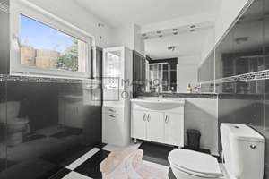 Willkommen im Luxus: Entdecken Sie Ihre Traumvilla mit zeitlosem Charme – Die vollständige Adresse der Immobilie erhältst du vom Anbieter., 12305 Lichtenrade, Berlin – Vorschaubild 7