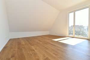 3 - Zimmer - Maisonette-Wohnung mit großer Dachterrasse in der Laupheimer Innenstadt – Marktplatz 16, 88471 Laupheim – Vorschaubild 6