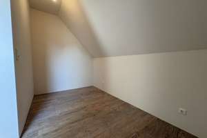 Bremerhaven - Grunhöfe // Zweifamilienhaus mit ca. 284 m² Wohnfläche in guter Lage – Die vollständige Adresse der Immobilie erhältst du vom Anbieter., 27574 Grünhöfe, Bremerhaven – Vorschaubild 31