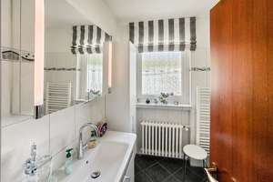 !PROVISIONSFREI! Großer Bungalow in Staufenberg-Landwehrhagen (231 m²): modernisiert in Randlage mit – Die vollständige Adresse der Immobilie erhältst du vom Anbieter., 34355 Staufenberg – Vorschaubild 12