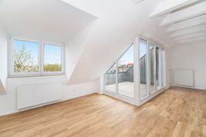 Erstbezug nach Sanierung - charmante 2 Zimmer Dachgeschoss Wohnung – Die vollständige Adresse der Immobilie erhältst du vom Anbieter., 81549 Obergiesing, München – Vorschaubild 1