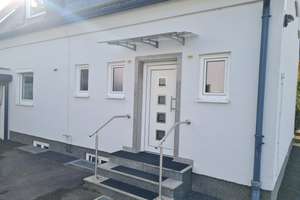 Schöne und helle weitgehend möbilierte 3 Zimmerwohnung (knapp 70 qm) in schöner Lage mit Schwedenofe