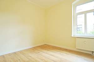 Helle und sanierte  3-RW im EG* moderne EBK* Süd-Ost-Balkon* Tageslichtbad mit Wanne* AK* zentral* – Försterlingstraße 3, 1259 Großzschachwitz, Dresden – Vorschaubild 11