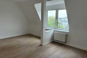 ERSTBEZUG nach Sanierung. Neuwertige EINBAUKÜCHE. TOP-Lage! – Bergstr. 34a, 42651 Solingen – Vorschaubild 5