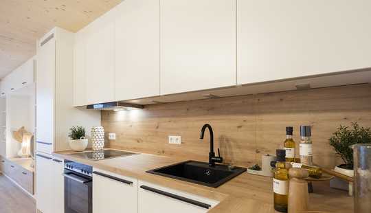Bild von Platz, Licht und Design vereint.