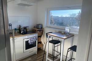 Helle Wohnung mit Balkon in Tempelhof-Schöneberg – 10 Min. zum Mehringdamm, 300 m zur U-Bahn. – Teikeweg 19, 12109 Mariendorf, Berlin – Vorschaubild 1