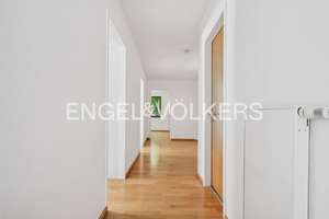 Lichtdurchflutete 4-Zimmer-Wohnung mit Balkon und Tiefgaragenstellplatz im Komponistenviertel – Die vollständige Adresse der Immobilie erhältst du vom Anbieter., 12207 Lichterfelde, Berlin – Vorschaubild 4