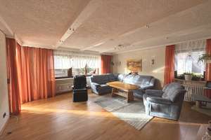 Gepflegtes Haus 2-Familienhaus! Zwei abgeschlossene Wohnungen, Garage und Stellplätze! – Die vollständige Adresse der Immobilie erhältst du vom Anbieter., 86825 Bad Wörishofen – Vorschaubild 3