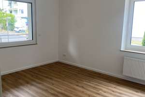 komplett modernisierte 4-Zimmer-Erdgeschoss-Wohnung in energetisch saniertem Mehrfamilienhaus – Bonner Str. 82, 51145 Eil, Köln – Vorschaubild 17