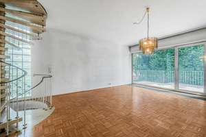 Bieterverfahren: Exklusives Einfamilienhaus mit Entwicklungspotenzial in beliebter Wohngegend!