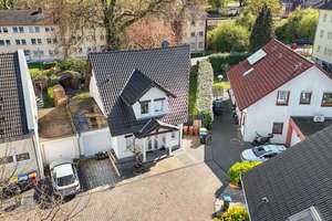 Familientraum in Alt-Hürth – zeitloses Einfamilienhaus mit großzügigem Garten in ruhiger Lage – Die vollständige Adresse der Immobilie erhältst du vom Anbieter., 50354 Hürth – Vorschaubild 26