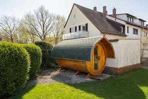CHARMANTES REIHENENDHAUS IN GRÜNER LAGE