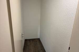 Mit dem Aufzug in die SANIERTE 2-Zimmer-Wohnung! – Gerhart-Hauptmann-Straße 6, 47226 Rheinhausen-Mitte, Duisburg – Vorschaubild 4