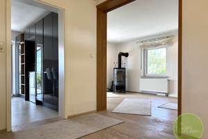 ** Endlich ZUHAUSE! Freistehendes Haus * Fernblick * ca. 1.500 qm Grund * Wintergarten * Carport ** – Die vollständige Adresse der Immobilie erhältst du vom Anbieter., 92277 Hohenburg – Vorschaubild 3