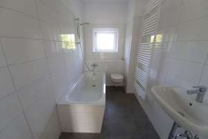 Eine 3 Raumwohnung mit Balkon - frisch renoviert! – Eibenstocker Str. 6, 1309 Gruna, Dresden – Vorschaubild 7