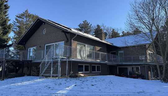 Bild von Einfamilienhaus mit Potenzial auf herrlichem Hanggrundstück und toller Aussicht in Klein Vahlberg