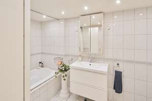 Property thumbnail 9