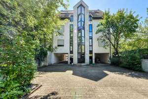+++ zentraler geht´s nicht - 1. Obergeschoss mit Fußboden-Hzg. & Holz-Kamin - inkl. EBK & Stpl. +++ – Hohenloher Straße 1A, 70435 Zuffenhausen-Mitte, Stuttgart – Vorschaubild 12