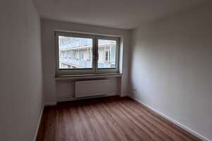 Frisch sanierte 3-Zimmer-Innenstadtwohnung (1. OG, S/W, Aufzug, bezugsfrei) – Plärrer – Spittlertorgraben 35, 90429 Himpfelshof, Nürnberg – Vorschaubild 6