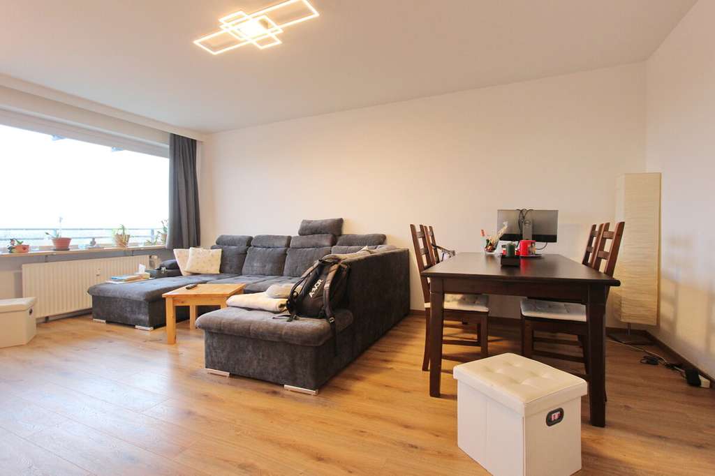 Immobilie in Halstenbek - Langfristig vermietete 3-Zimmer-Wohnung mit Tiefgaragenstellplatz in Halstenbek - Bild 1