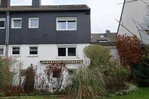 Reiheneckhaus in Düsseldorf-Lörick von privat, 4,5 Zimmer,  große Garage – Die vollständige Adresse der Immobilie erhältst du vom Anbieter., 40547 Lörick, Düsseldorf – Vorschaubild 3