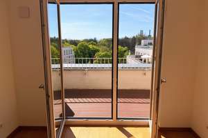 Exklusives Penthouse in Bestlage – Weitblick über die Isarauen & Abendsonne – Hellabrunner Straße 5, 81543 Siebenbrunn, München – Vorschaubild 4