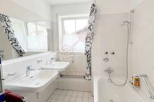 IMMOBILIEN SCHNEIDER - schöne 3 Zimmer-Wohnung in begehrter Lage mit Einbauküche und Wintergarten – Die vollständige Adresse der Immobilie erhältst du vom Anbieter., 81827 Waldtrudering, München – Vorschaubild 13