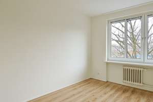Vermietete 2-Zimmer-Wohnung mit Balkon und Stellplatz in gefragter Lage von Berlin-Mariendorf – Die vollständige Adresse der Immobilie erhältst du vom Anbieter., 12107 Mariendorf, Berlin – Vorschaubild 2