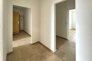 Gepflegte 4-R-Wohnung mit sonnigem Südbalkon  – Die vollständige Adresse der Immobilie erhältst du vom Anbieter., 9122 Morgenleite, Chemnitz – Vorschaubild 3