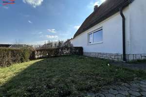 Charmante Doppelhaushälfte mit Balkon und Entwicklungspotenzial in 91757 Treuchtlingen – Die vollständige Adresse der Immobilie erhältst du vom Anbieter., 91757 Treuchtlingen – Vorschaubild 5