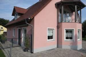 Großzügiges Mehrfamilienhaus mit hochwertiger Nutzfläche in attraktiver Lage – provisionsfrei – Die vollständige Adresse der Immobilie erhältst du vom Anbieter., 86637 Wertingen – Vorschaubild 3