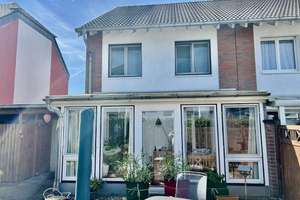 Einziehen statt renovieren – modernes Zuhause mit Wintergarten & Dachstudio – Die vollständige Adresse der Immobilie erhältst du vom Anbieter., 50389 Wesseling – Vorschaubild 2