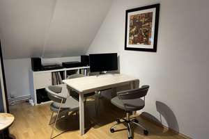 Gut geschnittene 2-ZKB DG-Wohnung in der Bonner Südstadt– ideal für Singles, Paare oder Pendler – Die vollständige Adresse der Immobilie erhältst du vom Anbieter., 53115 Südstadt, Bonn – Vorschaubild 3