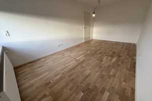 Erstbezug nach Sanierung: Miete 5,5-Zimmer-Reihenendhaus mit Terrasse, Garten, Garage in Helmstedt – Helmstedt (Kreis) – Vorschaubild 13
