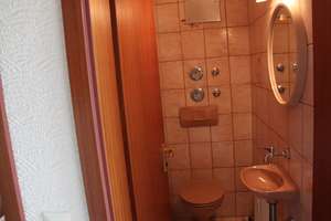 von privat: Gepflegtes Einfamilienhaus mit Einliegerwohnung in Zentrumslage von Stuttgart-Birkach – Birkheckenstraße 17a, 70599 Birkach-Nord, Stuttgart – Vorschaubild 18
