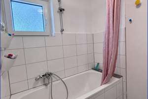 Komfortable wohnen mit Weitblick- Gepflegte Eigentumswohnung mit Aufzug und Loggia in Essen-Kettwig – Die vollständige Adresse der Immobilie erhältst du vom Anbieter., 45219 Kettwig, Essen – Vorschaubild 10