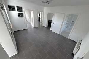 + + Moers-Zentrum nähe Park | Wohnung mit Einbauküche + Stellplatz | Renoviert | KEINE Provision + + – Uerdinger Straße 26, 47441 Mitte, Moers – Vorschaubild 3