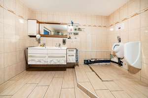 Kapitalanlage mit 4.550 € monatlicher Mieteinnahme oder Wohnen & Arbeiten unter einem Dach – Die vollständige Adresse der Immobilie erhältst du vom Anbieter., 78244 Gottmadingen – Vorschaubild 29